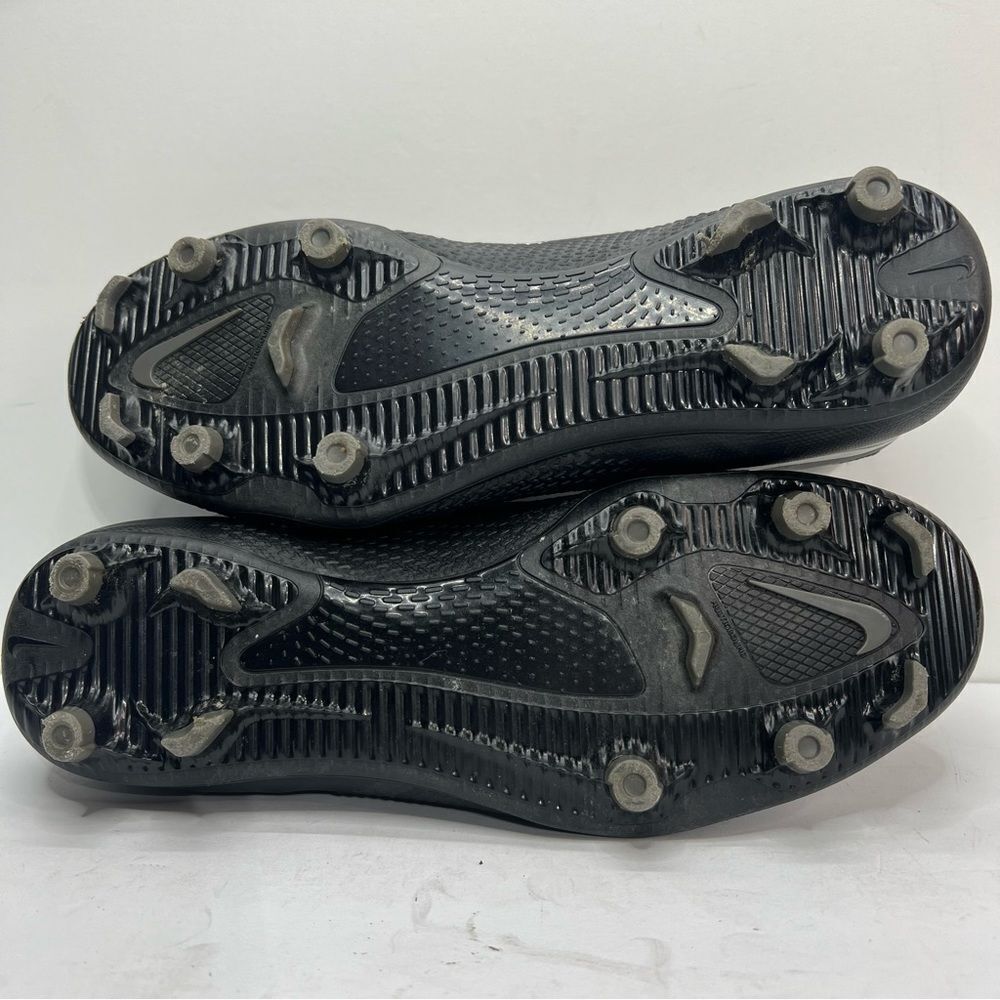 Nike Phantom GT2 Club DF FG/MG Soccer Cleats - Picture 5 of 9